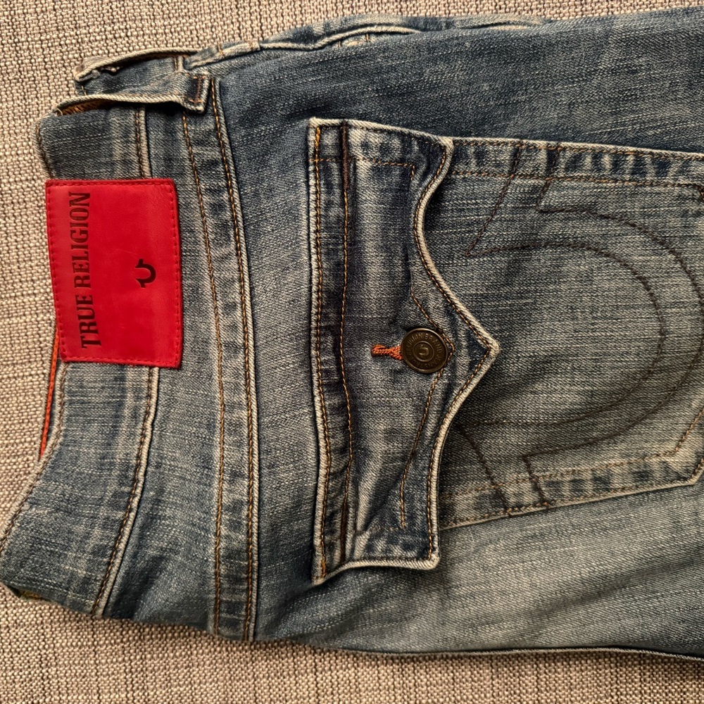 True Religion Light Blue Denim Jeans with Red Label